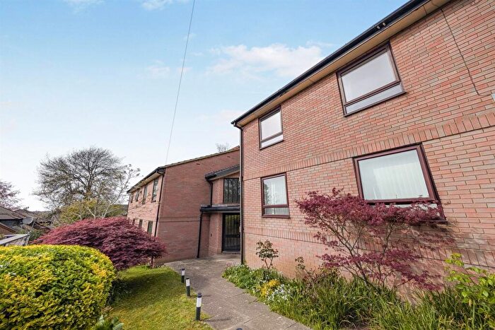 2 Bedroom Flat To Rent In Midanbury Lane, SO18