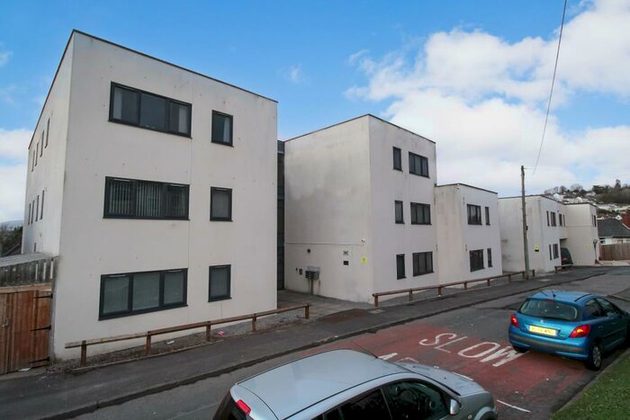 1 Bedroom Flat To Rent In Abbelaine Court Laburnum Drive, Newport, NP19