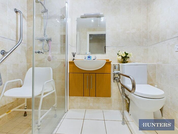 1 Bedroom Flat For Sale In North Marine Road, Scarborough, YO12
