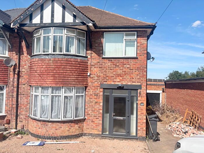 3 Bedroom Semi-Detached House To Rent In Wintersdale Road, Leicester, LE5