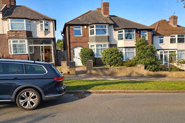 3 Bedroom Semi Detached House To Rent In Woolmore Road, Birmingham, B23