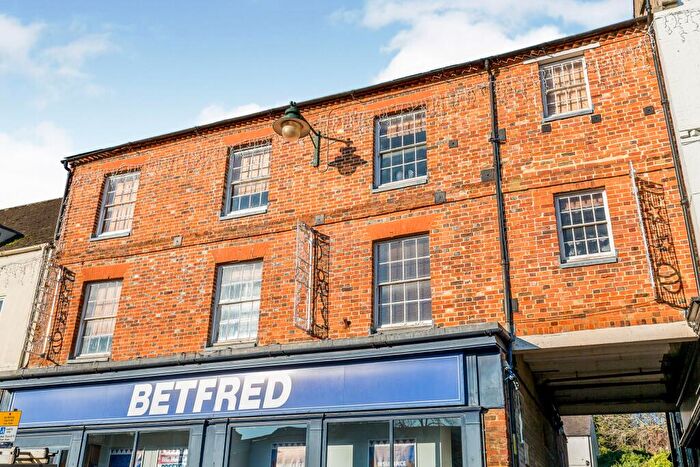 1 Bedroom Apartment To Rent In Market Hill, Buckingham, MK18