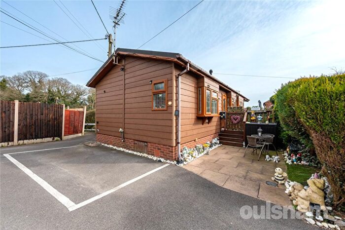 2 Bedroom Park Home For Sale In The Glen, Linthurst Newtown, Blackwell, Bromsgrove, B60