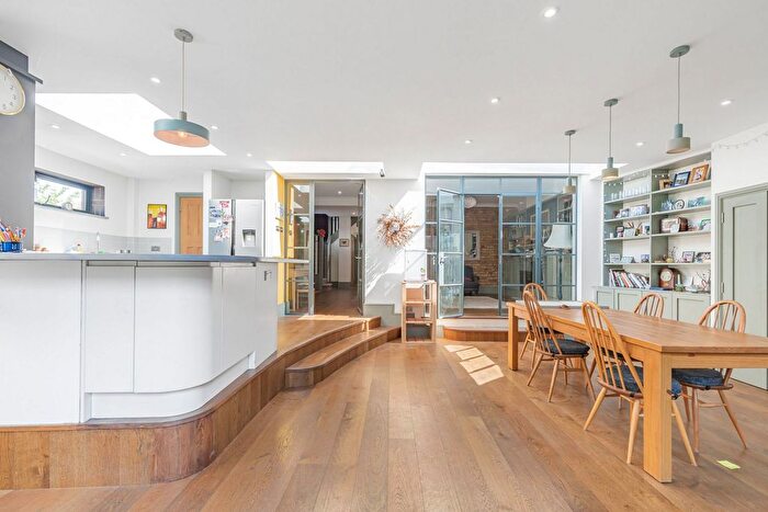 5 Bedroom Terraced House To Rent In Suffolk Road, Barnes, SW13