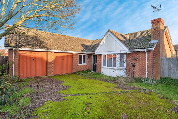 3 Bedroom Detached Bungalow For Sale In Heyford Court, Mildenhall, Bury St. Edmunds, IP28