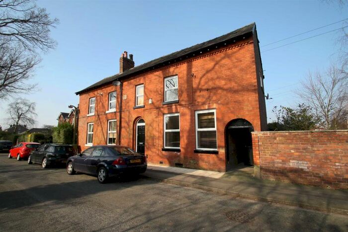 3 Bedroom Semi-Detached House To Rent In Sagars Road, Handforth, SK9