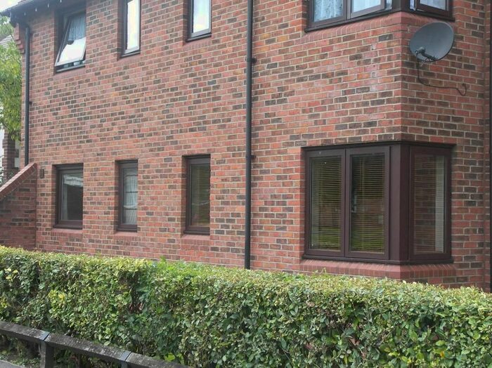 2 Bedroom Flat To Rent In River View Road, Ripon HG4
