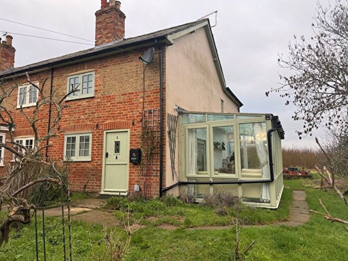2 Bedroom End Of Terrace House For Sale In Grapevine Cottages, Boxworth, Cambridge, Cambridgeshire, CB23