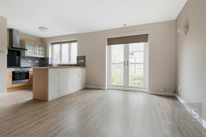 2 Bedroom Flat To Rent In Lenton Manor, Lenton, Nottingham, NG7