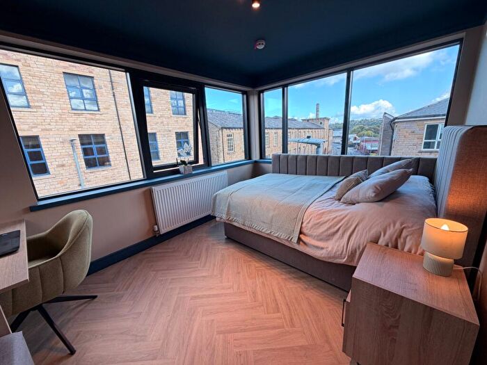 1 Bedroom Apartment To Rent In Flats -, Weavers Loft, - Firth Street, Huddersfield, HD1
