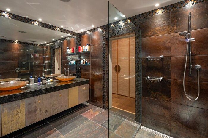 5 Bedroom Detached House For Sale In Spaniards End, Hampstead, London, NW3