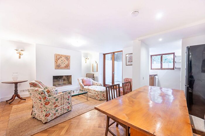 1 Bedroom Flat For Sale In All Saints Road, Notting Hill, London, W11