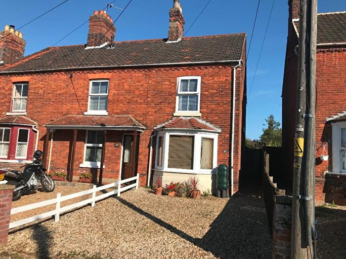 2 Bedroom Semi-Detached House For Sale In Queens Road, Fakenham, Norfolk, NR21