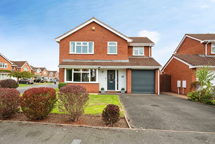 4 Bedroom Detached House For Sale In Radbourne Drive, Halesowen, West Midlands, B63