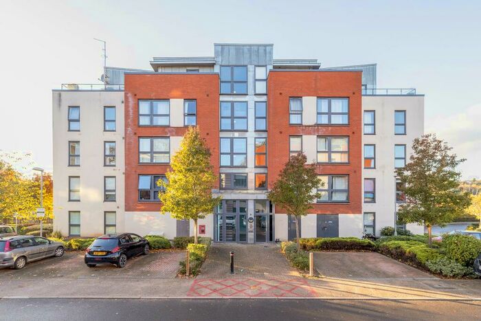 2 Bedroom Flat To Rent In Paxton Drive, Ashton, Bristol, BS3