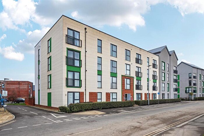 2 Bedroom Flat For Sale In Foundry Lane, Chippenham, SN15
