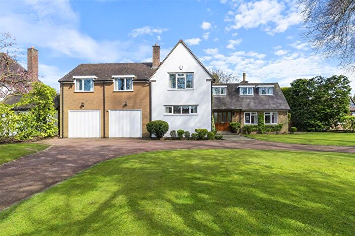 5 Bedroom Detached House For Sale In Moor Hall Drive, Sutton Coldfield, B75