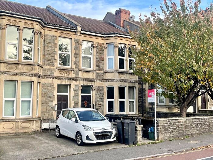 1 Bedroom Flat For Sale In Bath Road, Brislington, Bristol, BS4