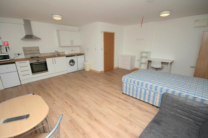 Studio To Rent In Cowley Bridge Road, Exeter, EX4