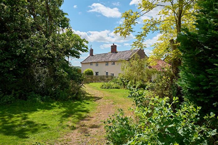 4 Bedroom Detached House For Sale In High Road, Needham, IP20