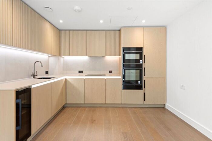2 Bedroom Apartment For Sale In One Linear Place, Ponton Road, London, SW11