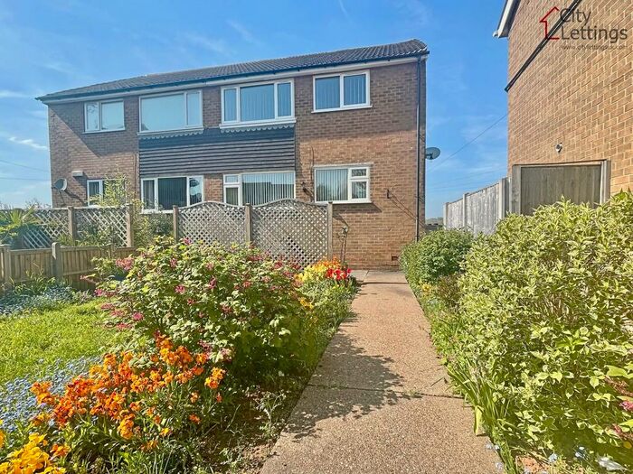 2 Bedroom Maisonette To Rent In Rolleston Drive, Arnold, NG5