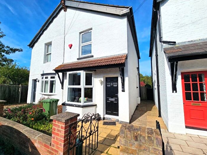 2 Bedroom Semi-Detached House To Rent In Victoria Road, Staines-Upon-Thames, Surrey, TW18