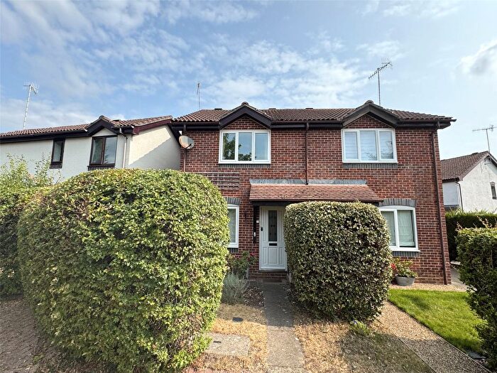 2 Bedroom Semi Detached House For Sale In Lammas Close, Catteshall, Godalming, GU7