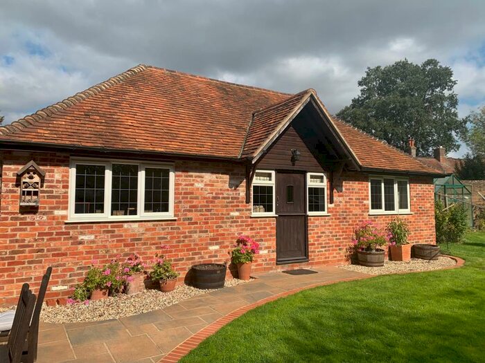 2 Bedroom Semi-Detached House To Rent In Chieveley, Berkshire, RG20