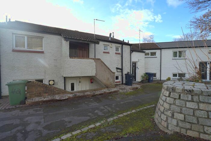 2 Bedroom Flat To Rent In Southcroft, Fatfield, Washington, NE38