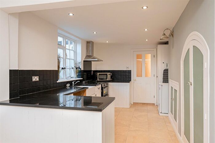 1 Bedroom Flat For Sale In Holgate Road, York, YO24