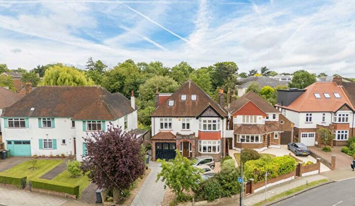 7 Bedroom Detached House For Sale In Valleyfield Road, Streatham, SW16