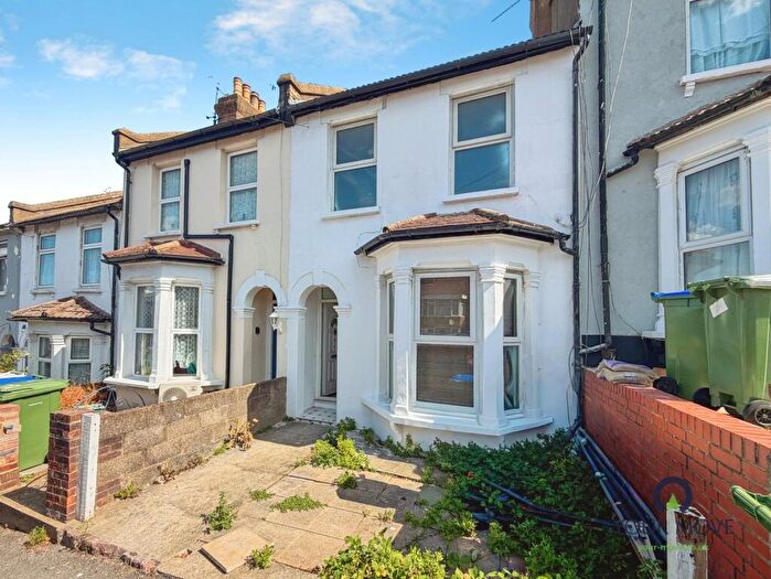 3 Bedroom Terraced House To Rent In Gladeswood Road, Belvedere, DA17