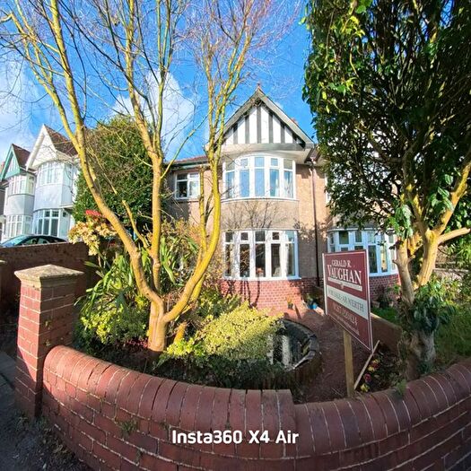 3 Bedroom Semi-Detached House For Sale In St. Nons Avenue, Carmarthen, SA31