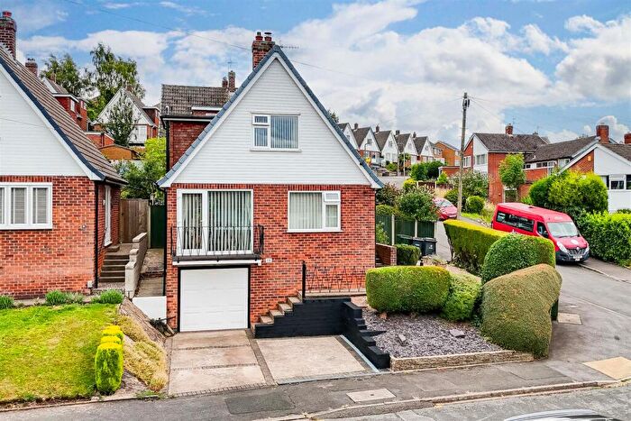 2 Bedroom Detached House For Sale In Dorket Close, Arnold, Nottinghamshire, NG5