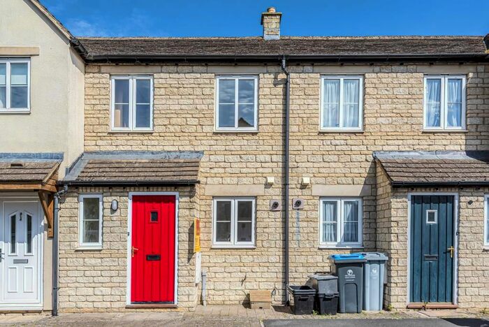 2 Bedroom Semi-Detached House To Rent In Woodrush Gardens, Shilton, OX18