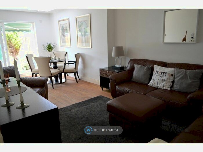 1 Bedroom Flat To Rent In Perivale, London, UB6