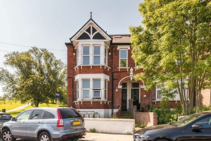 1 Bedroom Flat To Rent In Codrington Hill, Forest Hill, SE23