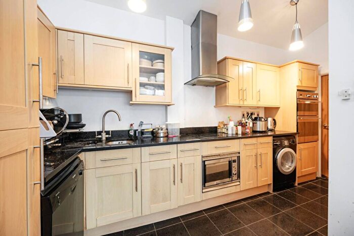 2 Bedroom Flat To Rent In Bastwick Street, Clerkenwell, London, EC1V