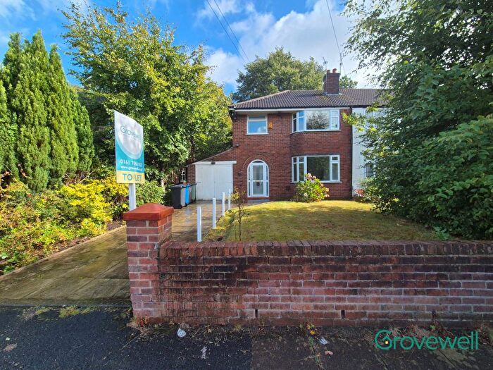 3 Bedroom Semi-Detached House To Rent In Ravens Close, Prestwich, Manchester, M25