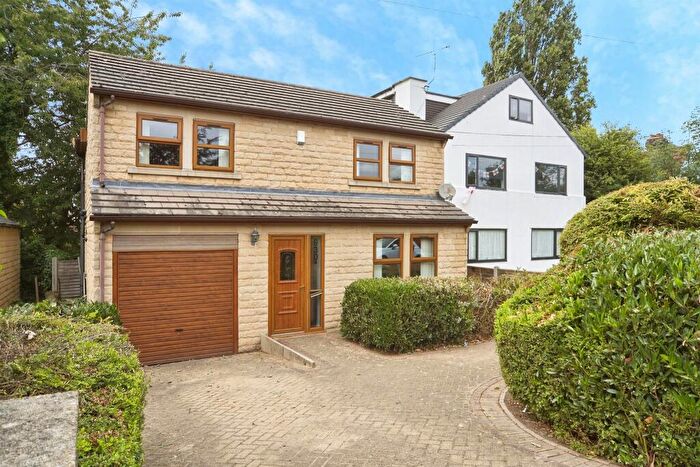 3 Bedroom Detached House For Sale In Leeds & Bradford Road, Bramley, Leeds, LS13