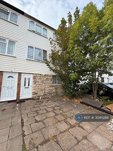 1 Bedroom Flat To Rent In Tenterden Road, London, N17