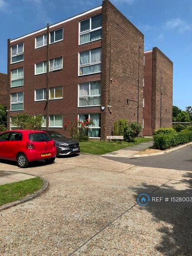 1 Bedroom Flat To Rent In Court Downs Road, Beckenham, BR3