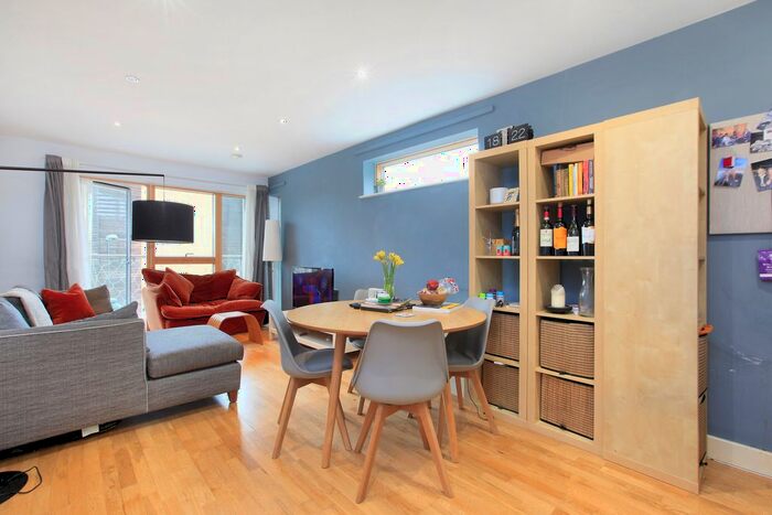 2 Bedroom Flat To Rent In Acre Lane, Brixton, London, SW2