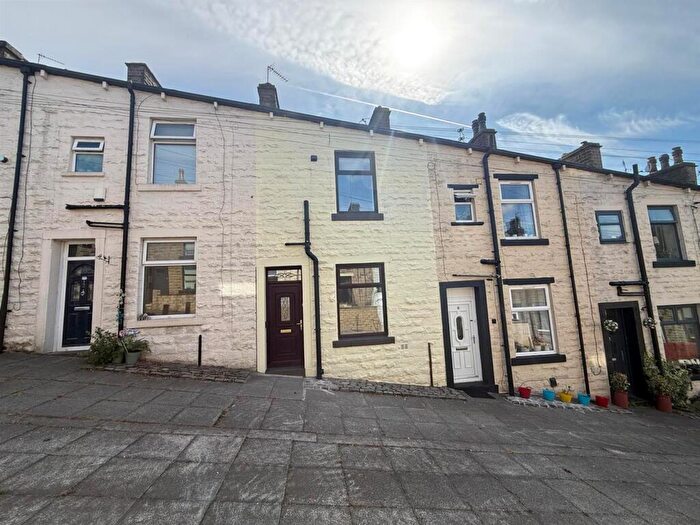 3 Bedroom Terraced House For Sale In Pembroke Street, Bacup, OL13