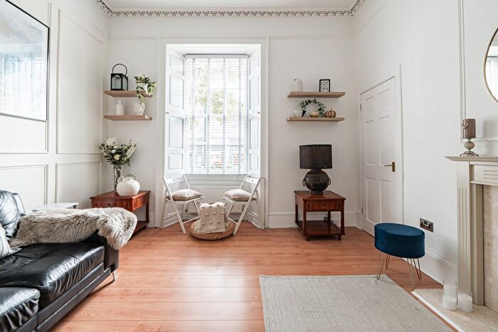1 Bedroom Flat For Sale In / Leith Walk, Edinburgh, EH6