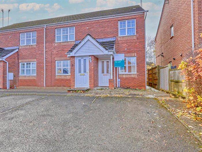 2 Bedroom Flat To Rent In Bloomery Way, Clay Cross, S45