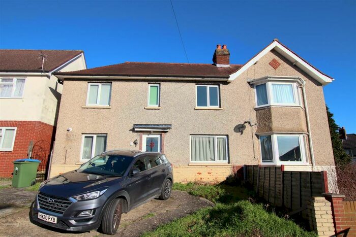 3 Bedroom Semi-Detached House To Rent In Rowan Close, Southampton, SO16