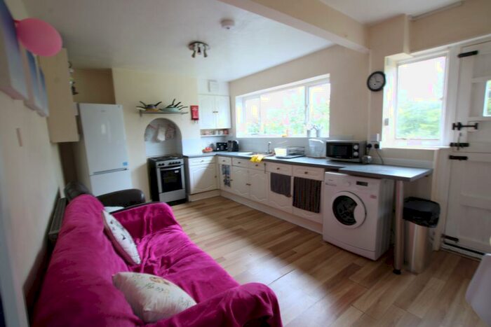 4 Bedroom House To Rent In Carlyle Avenue, Brighton, BN2