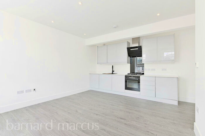 1 Bedroom Apartment To Rent In High Street, Epsom, KT19